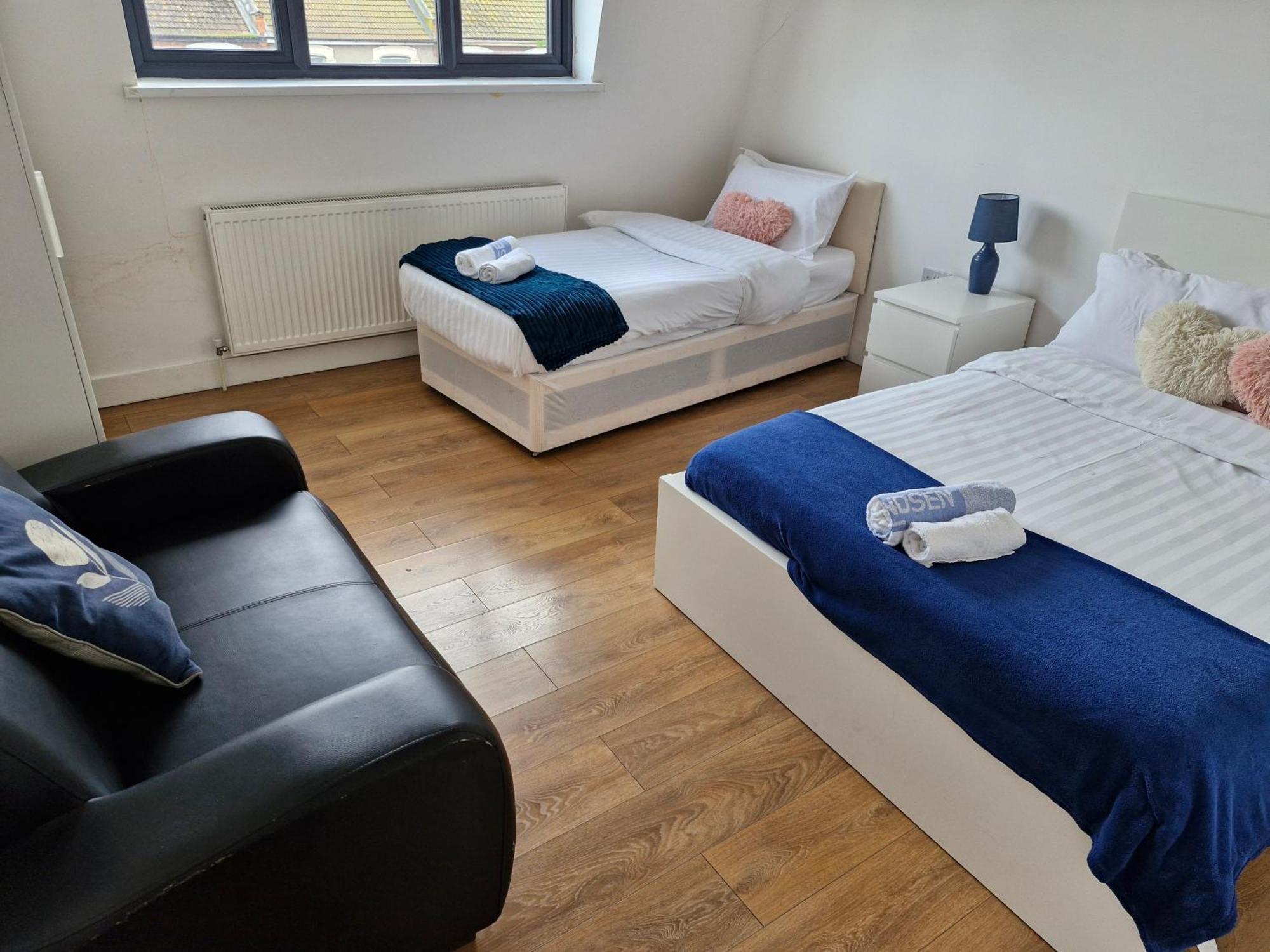 Simply Relax,1 Eastham London Leilighet Eksteriør bilde